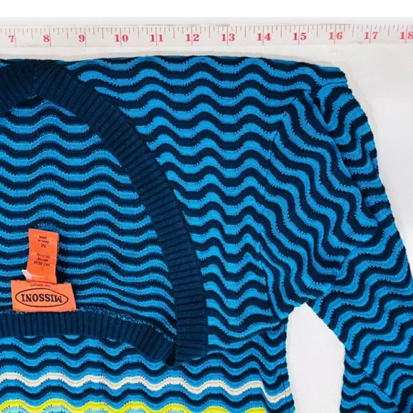 “MISSONI” 🇮🇹 LIGHTWEIGHT SWEATER 
SIZE M  EUC - Picture 6 of 6